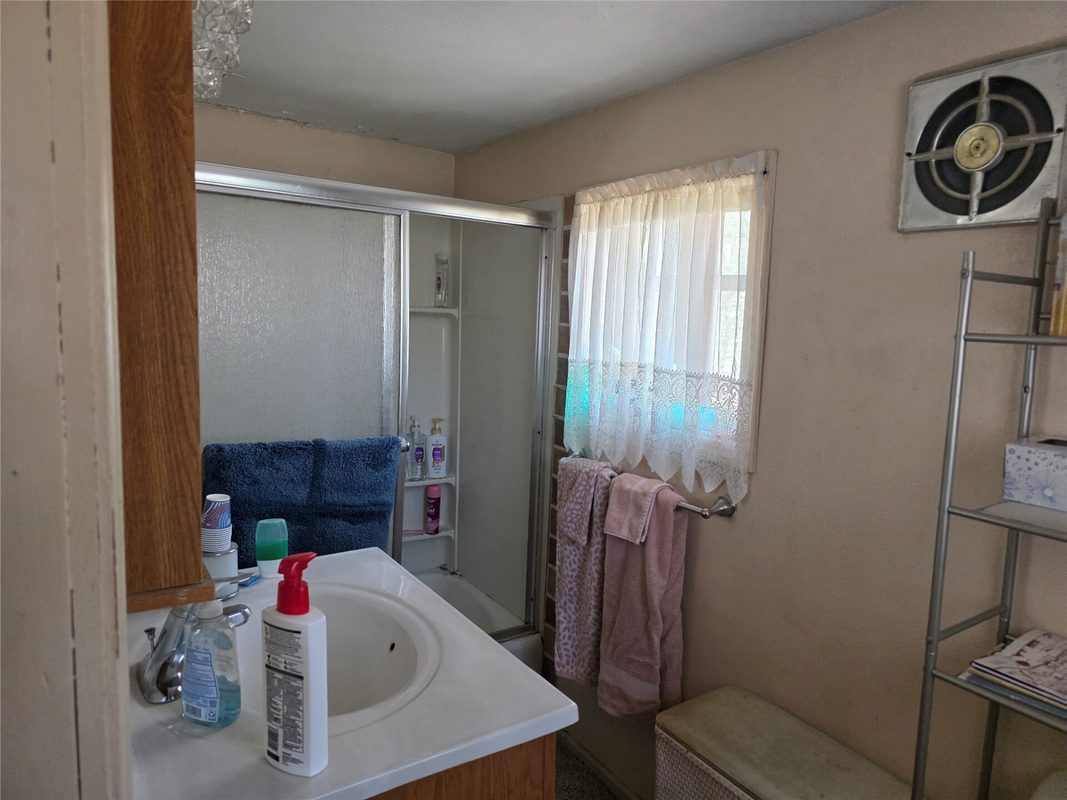 520 Miles Street Chippewa Falls WI 54729 — photo 10