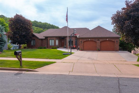 2925 Princeton Avenue, Eau Claire WI 54703 - Residential house for sale - MLS #1601543 - image1