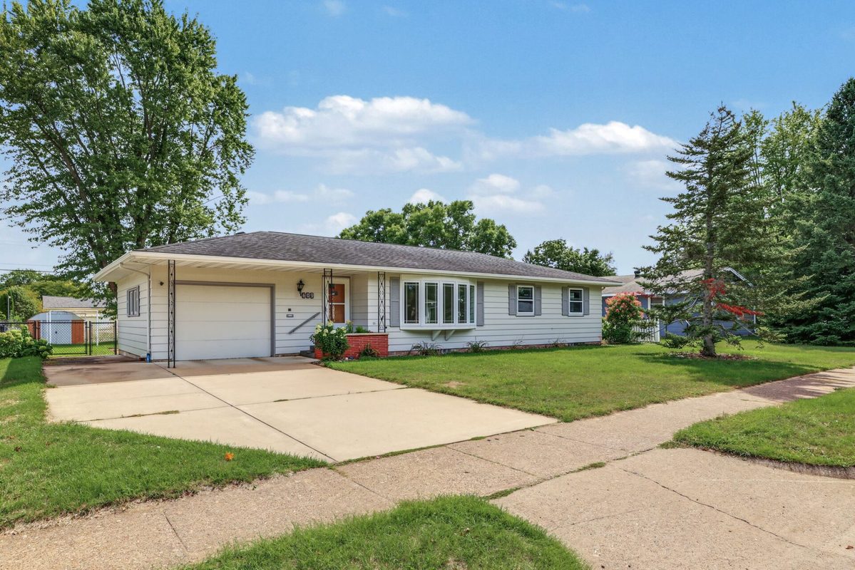 609 Tyler Avenue, Eau Claire WI 54701 - Residential house for sale - MLS #1605126 - image2