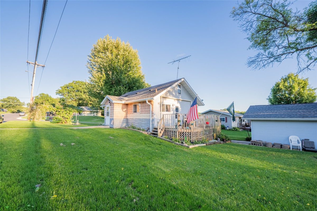 423 Bates Street, Cornell WI 54732 - Residential house for sale - MLS #1605010 - image3