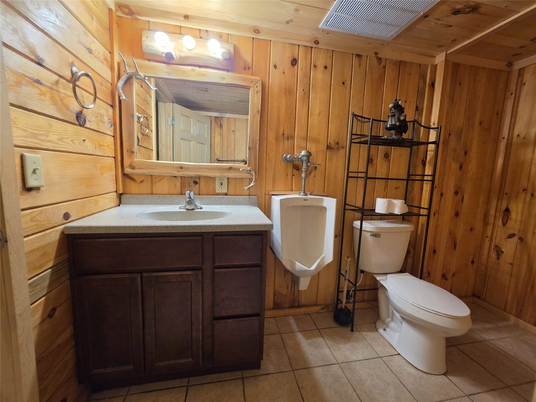 12757 Rindahl Valley Road, Osseo WI 54758 - CommercialLease house for sale - MLS #1603469 - image39