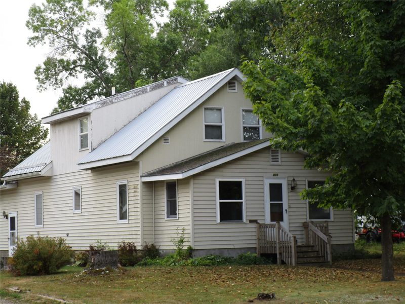 415 2nd Street