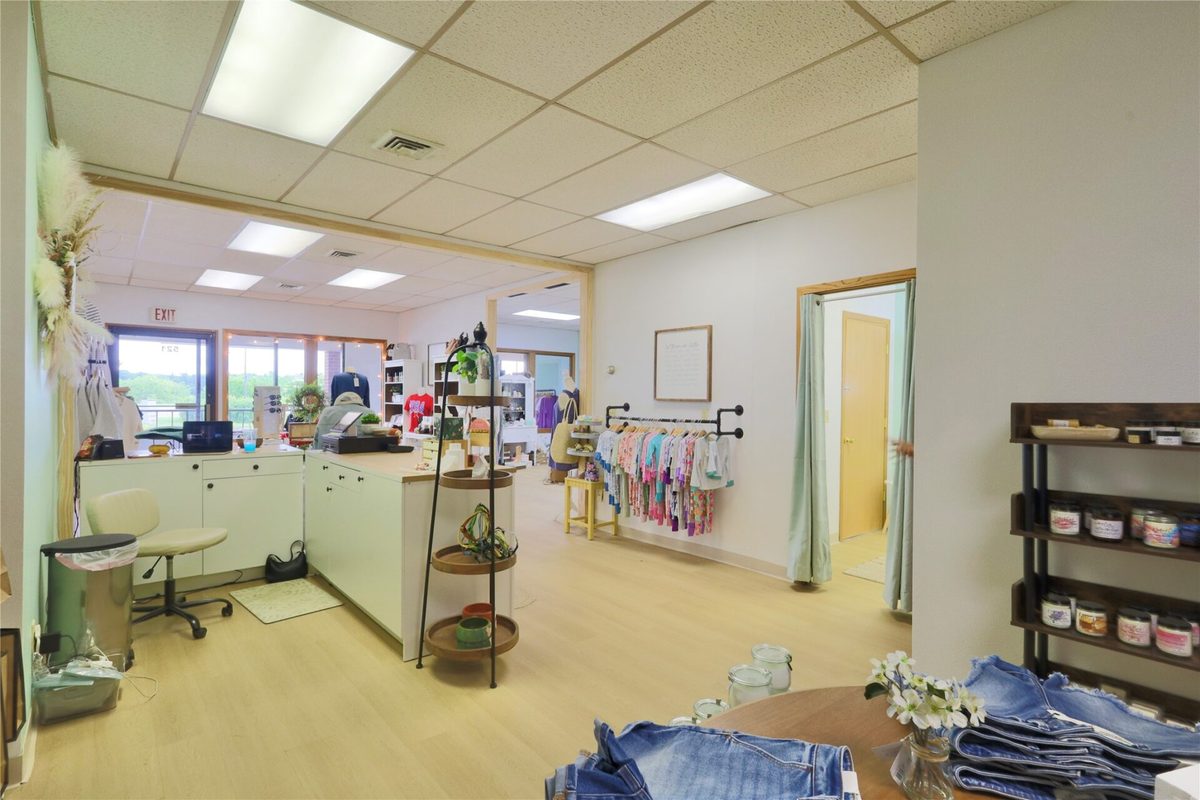 513 Broadway Street, Menomonie WI 54751 - CommercialSale house for sale - MLS #1603292 - image23