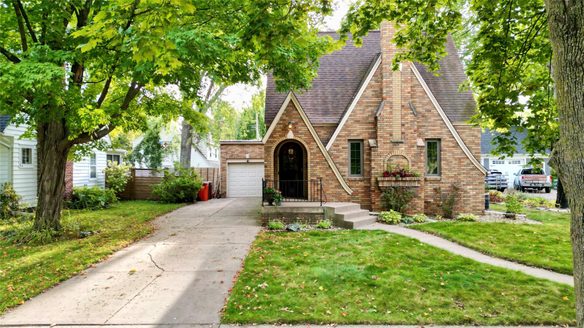 1627 Rust Street, Eau Claire WI 54701 - Residential house for sale - MLS #1605468 - image1