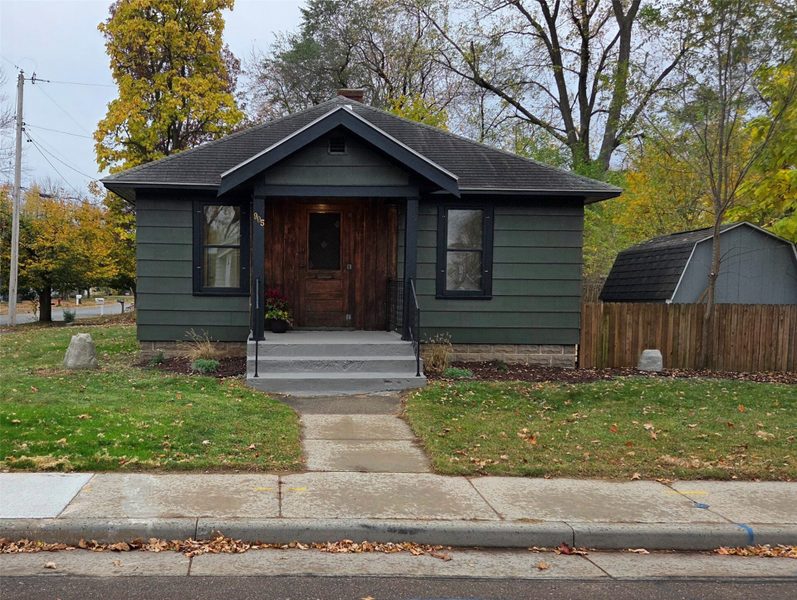 905 James Street