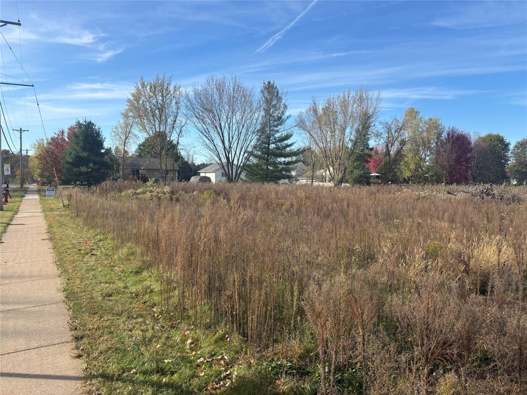 2802-2804 Vine Street, Eau Claire WI 54703 - Land house for sale - MLS #1606102 - image2