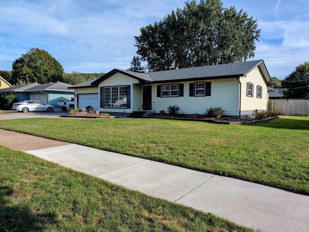 3119 Leslie Lane, Eau Claire WI 54703 - Residential house for sale - MLS #1605154 - image2