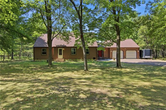 18931 72nd Avenue, Chippewa Falls WI 54729 - Residential house for sale - MLS #1604703 - image1