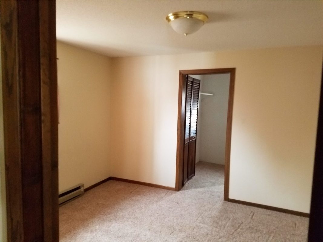 915 Miles Street, Chippewa Falls WI 54729 - ResidentialIncome house for sale - MLS #1604787 - image14