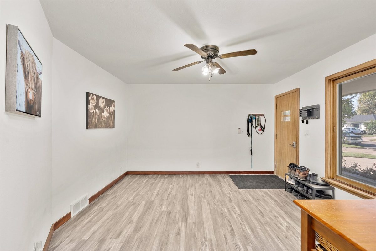 1703 Lloyd Avenue, Eau Claire WI 54701 - Residential house for sale - MLS #1605779 - image6