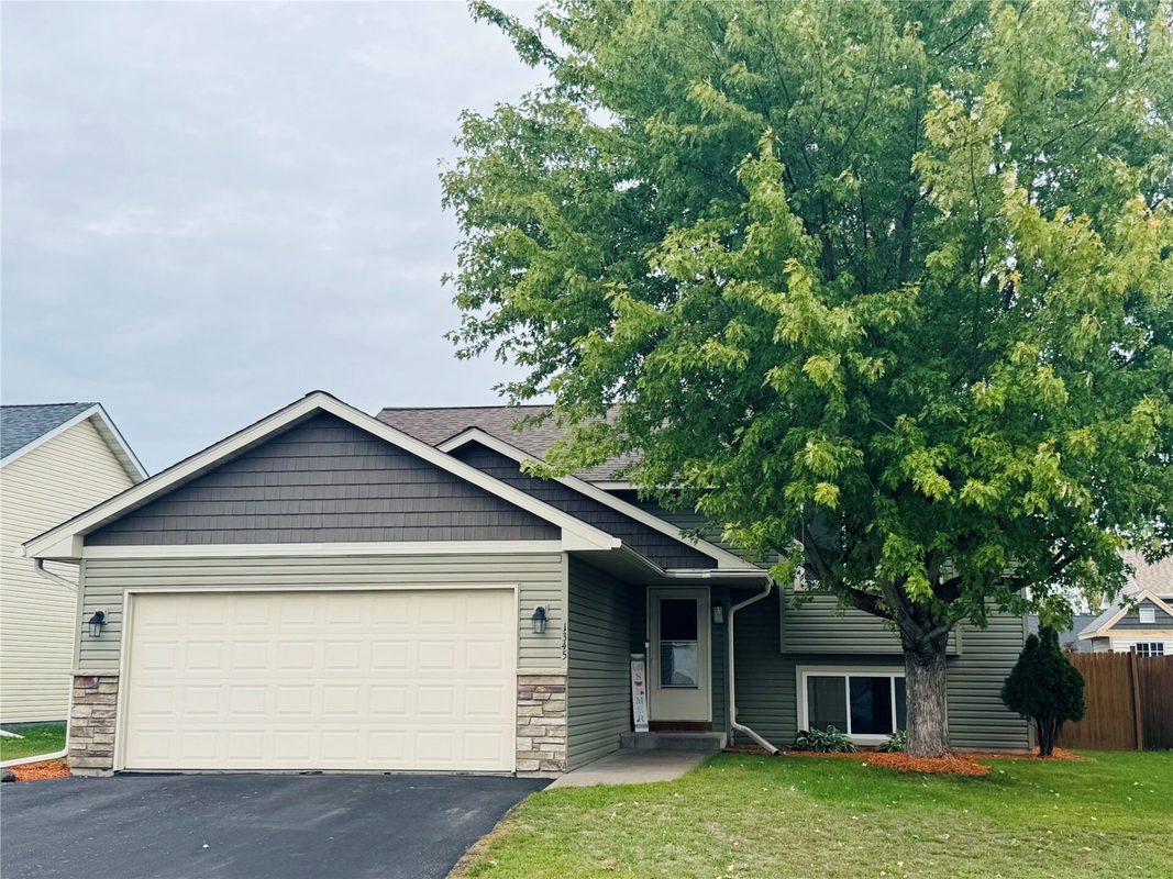 1345 Osprey Court, New Richmond WI 54017 - Residential house for sale - MLS #1605337 - image2