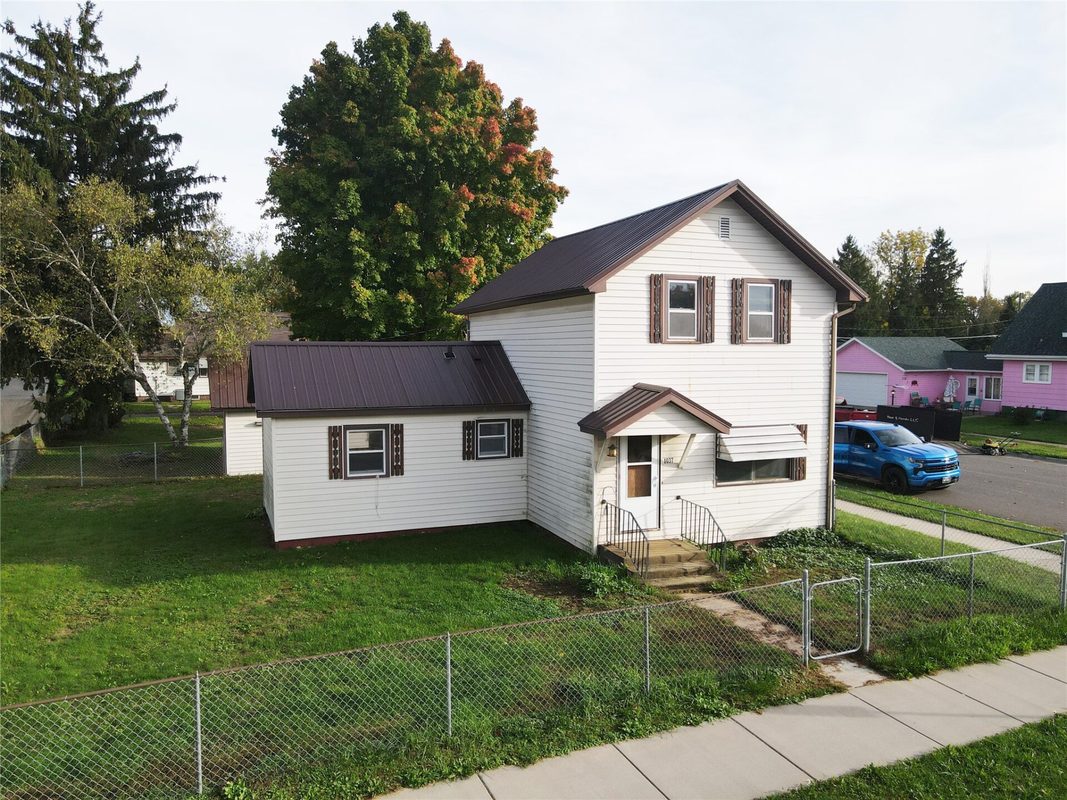 1037 La Salle Avenue, Barron WI 54812 - Residential house for sale - MLS #1605477 - image2