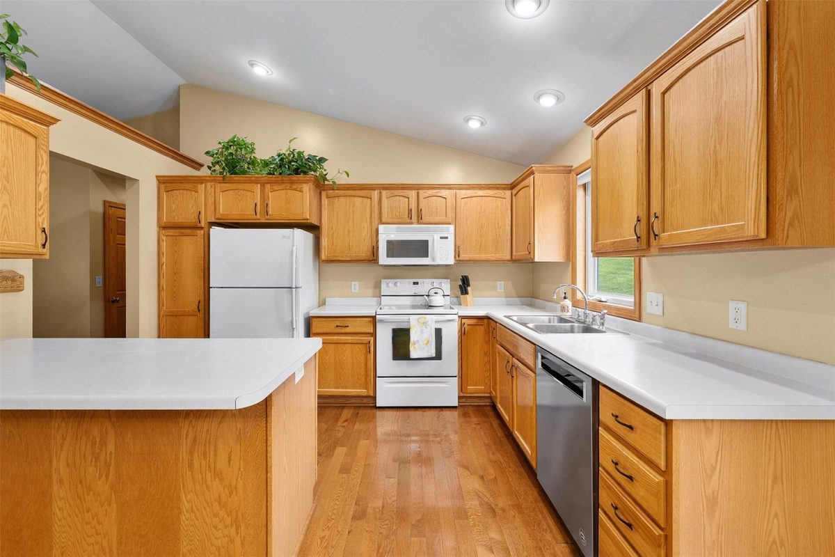 221 La Mans Lane, Eau Claire WI 54703 - Residential house for sale - MLS #1604868 - image14