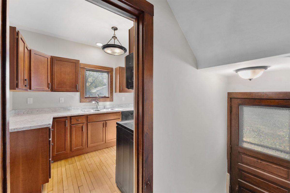 233 Garfield Avenue, Eau Claire WI 54701 - Residential house for sale - MLS #1606145 - image14