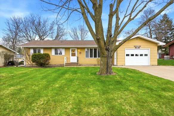 1430 8th Avenue, Baldwin, WI