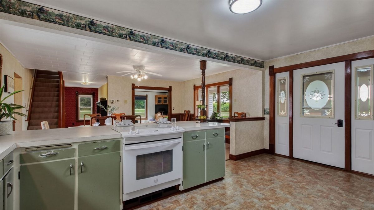 N8481 Kleba Road, Hixton WI 54635 - Residential house for sale - MLS #1603934 - image4