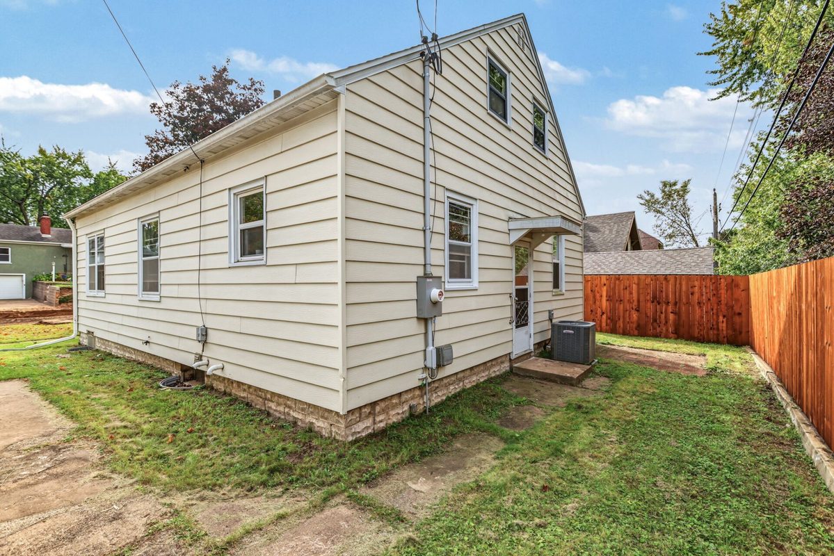 1510 Woodland Avenue, Eau Claire WI 54701 - Residential house for sale - MLS #1605193 - image36