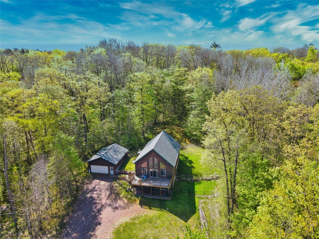 8920 Larson Court, Hayward WI 54843 - Residential house for sale - MLS #1599772 - image8