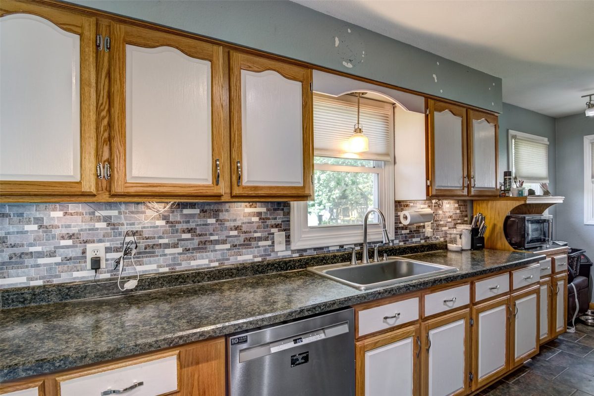 1216 Blueberry Drive, Eau Claire WI 54703 - Residential house for sale - MLS #1603489 - image5