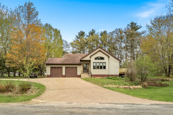 2418 Panorama Drive, Menomonie WI 54751 - Residential house for sale - MLS #1599675 - image1