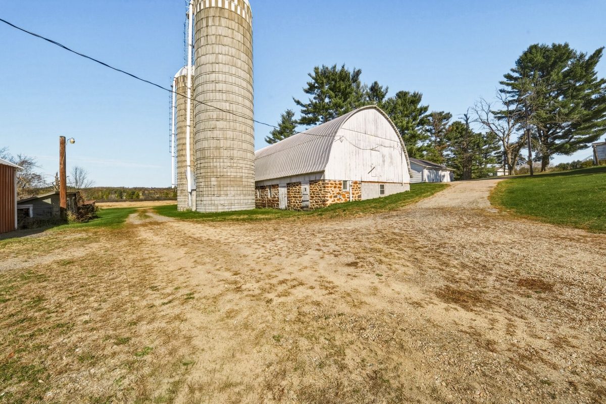 W14170 County Road B, Fairchild WI 54741 - Residential house for sale - MLS #1606079 - image4