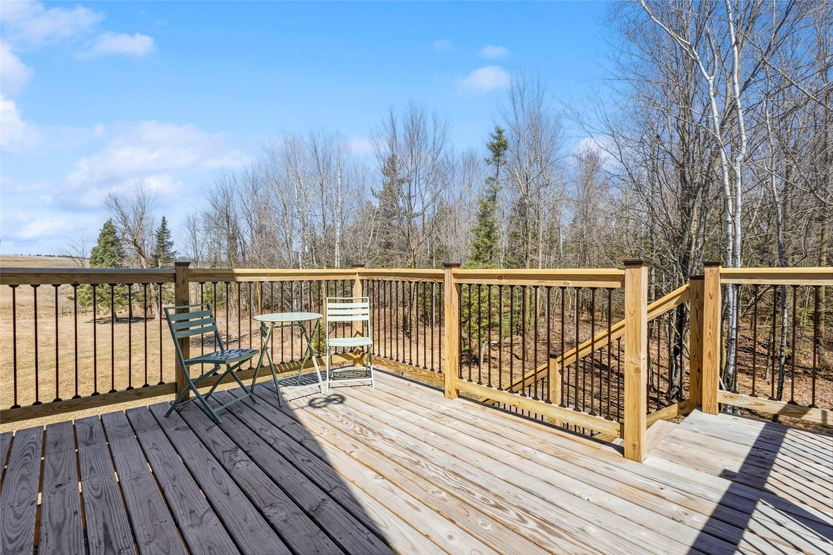 W15082 Old 14 Road, Weyerhaeuser, WI