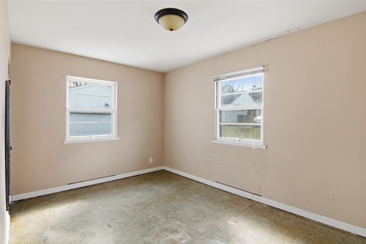 615 Vine Street, Eau Claire, WI