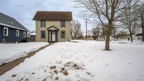 1505 Sherwin Avenue Eau Claire WI 54701 — photo 1
