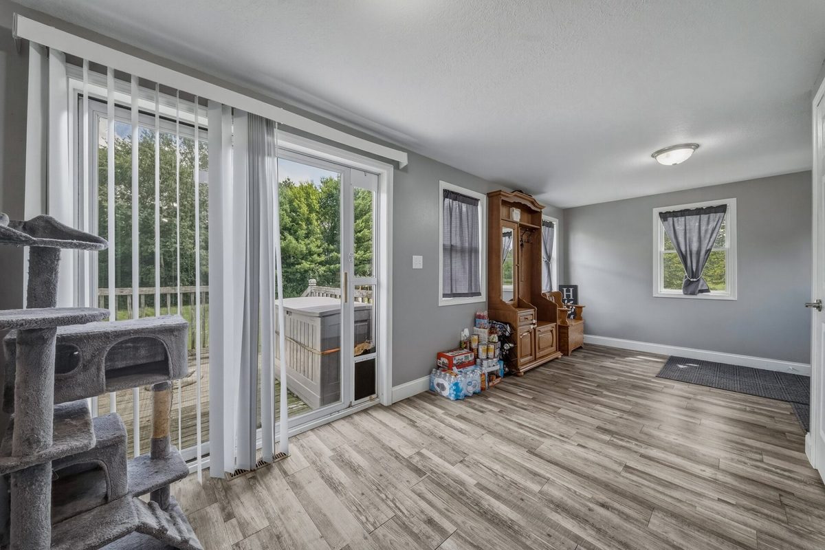 E11305 US Highway SS, Fall Creek WI 54742 - Residential house for sale - MLS #1603071 - image11