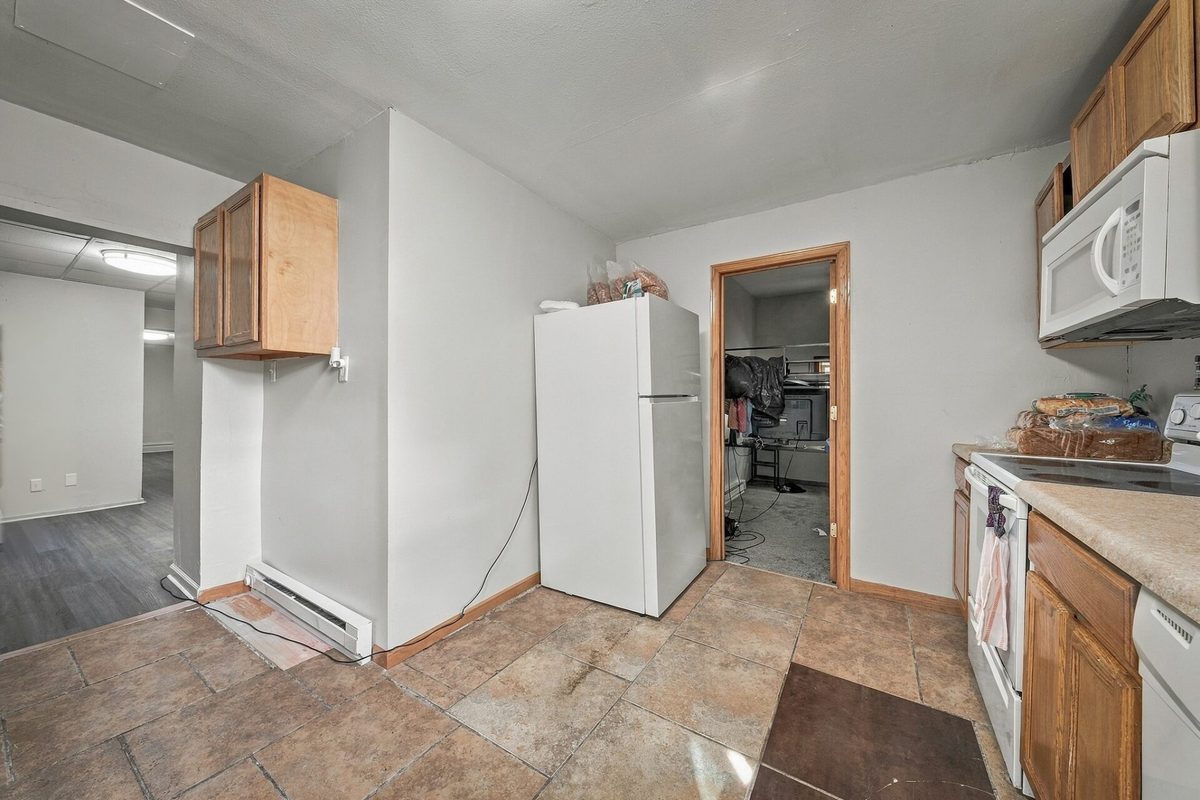 317 Earl Street, Eau Claire WI 54703 - ResidentialIncome house for sale - MLS #1605354 - image11