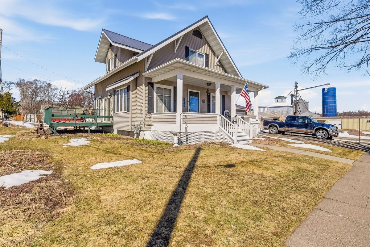 506 Clay Street, Neillsville WI 54456 - Residential house for sale - MLS #1599340 - image2