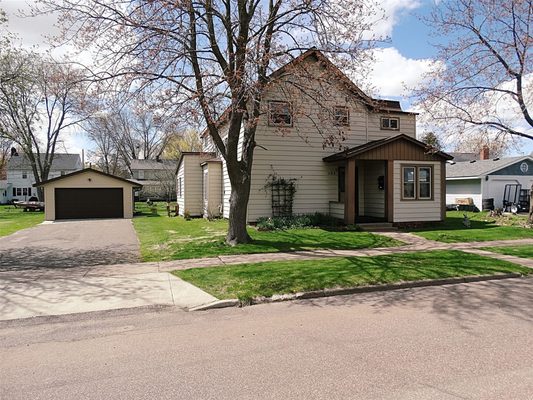 127 S 2ND Street Barron WI 54812