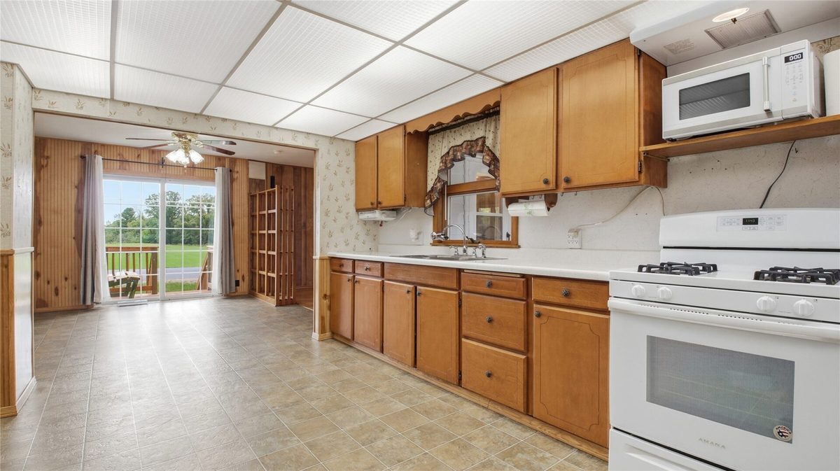 529 Maple Street, Stanley WI 54768 - Residential house for sale - MLS #1605310 - image5
