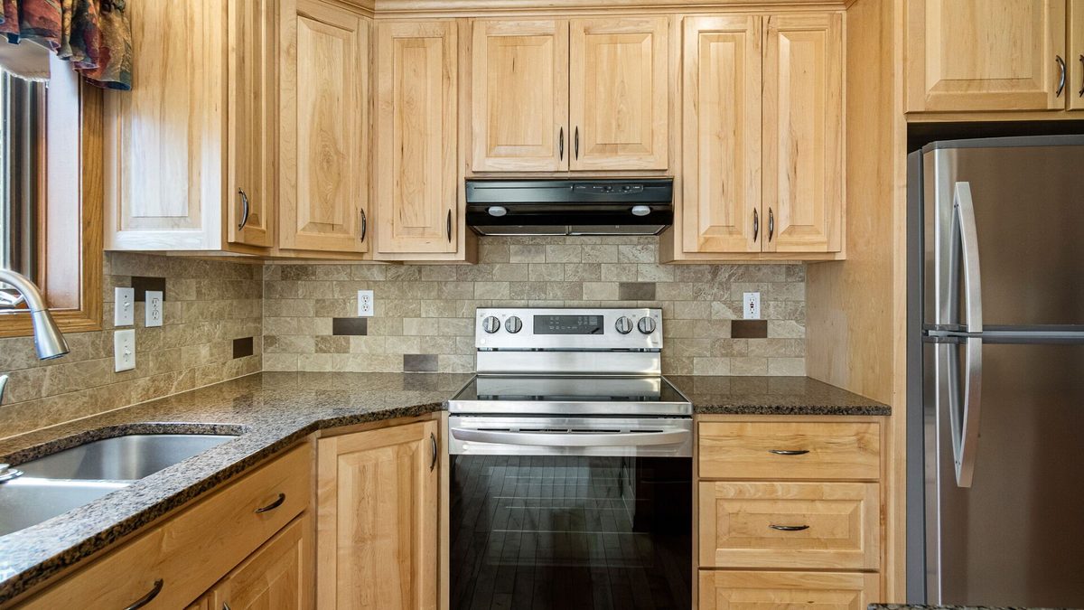 5211 Hamilton Avenue Eau Claire WI 54701 — photo 13