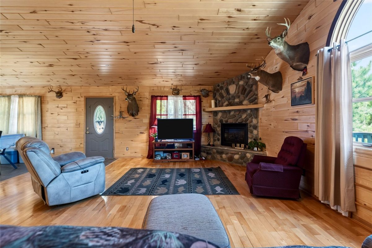 N 6105 Fred Tripp Road, Springbrook WI 54875 - Residential house for sale - MLS #1602014 - image4