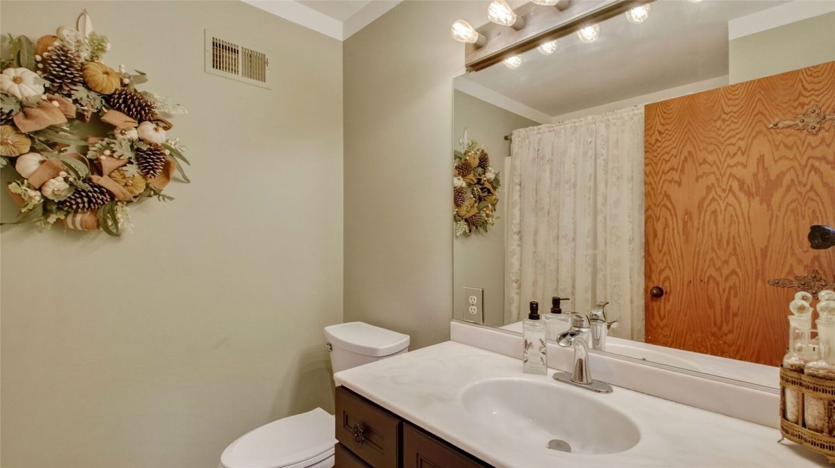 E445 Woodridge Drive, Eau Claire WI 54701 - Residential house for sale - MLS #1605347 - image24