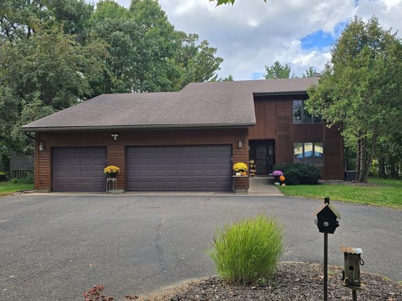 7194 County Highway K, Chippewa Falls WI 54729 - Residential house for sale - MLS #1602357 - image1