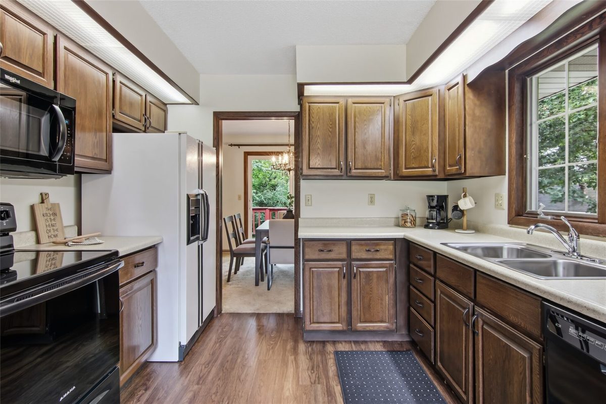 2719 Deblene Lane, Eau Claire WI 54703 - Residential house for sale - MLS #1604386 - image11