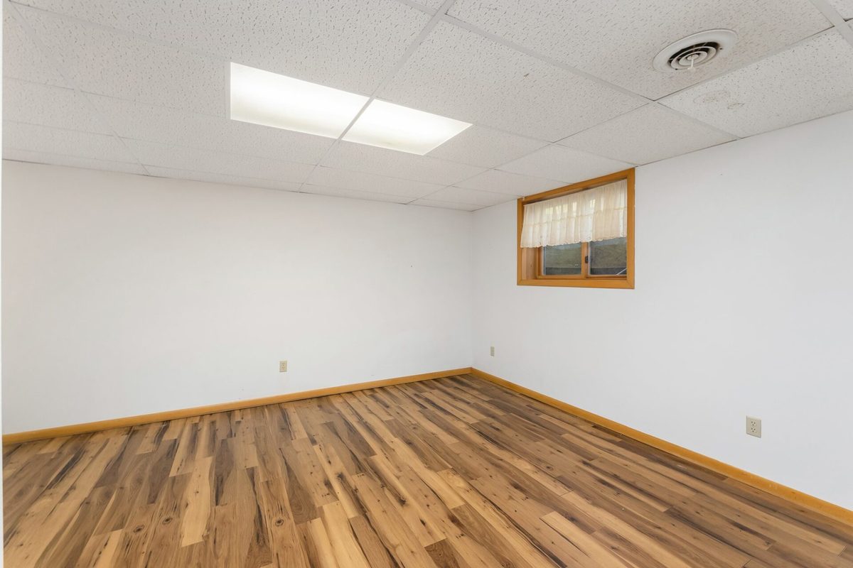 N7084 US Highway 12, Black River Falls WI 54615 - Residential house for sale - MLS #1601056 - image30