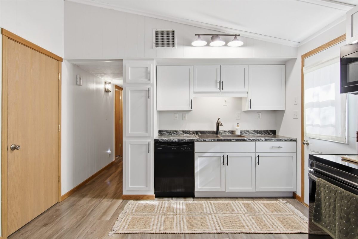 616 Truax Boulevard, Eau Claire WI 54703 - Residential house for sale - MLS #1604241 - image6