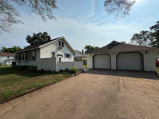 819 Platt Street Eau Claire WI 54703