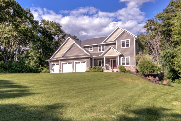 S4553 Bartusch Road, Eau Claire WI 54701 - Residential house for sale - MLS #1602538 - image1