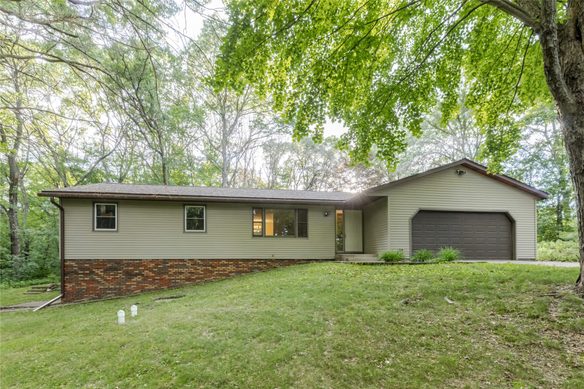 1210 50th Avenue, Eau Claire WI 54703 - Residential house for sale - MLS #1600423 - image1