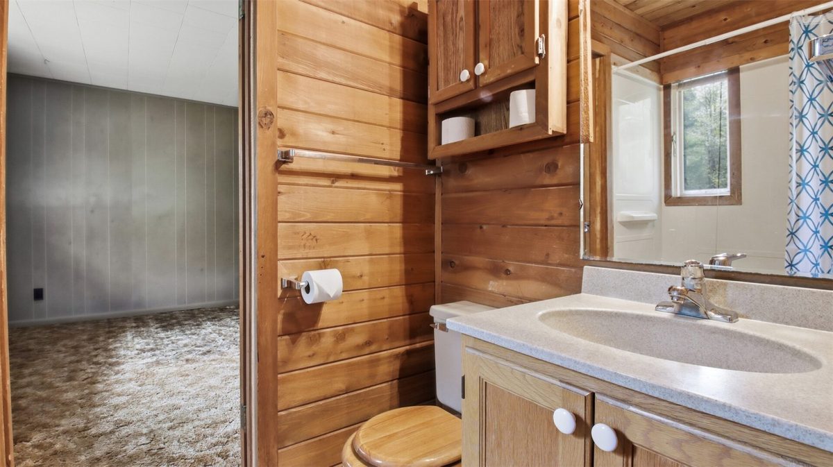 6092N West Shore Lane, Stone Lake, WI