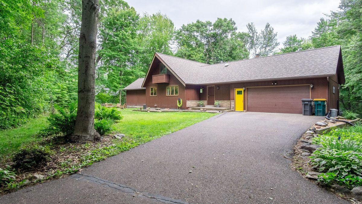 E4495 Woodland Drive, Eau Claire WI 54701 - Residential house for sale - MLS #1601983 - image2