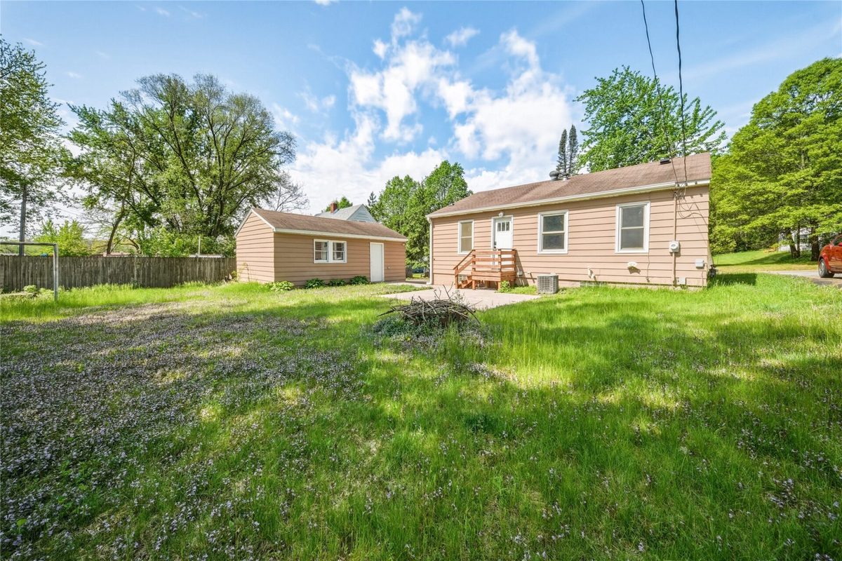 1021 Essex Street, Eau Claire WI 54703 - Residential house for sale - MLS #1601161 - image6