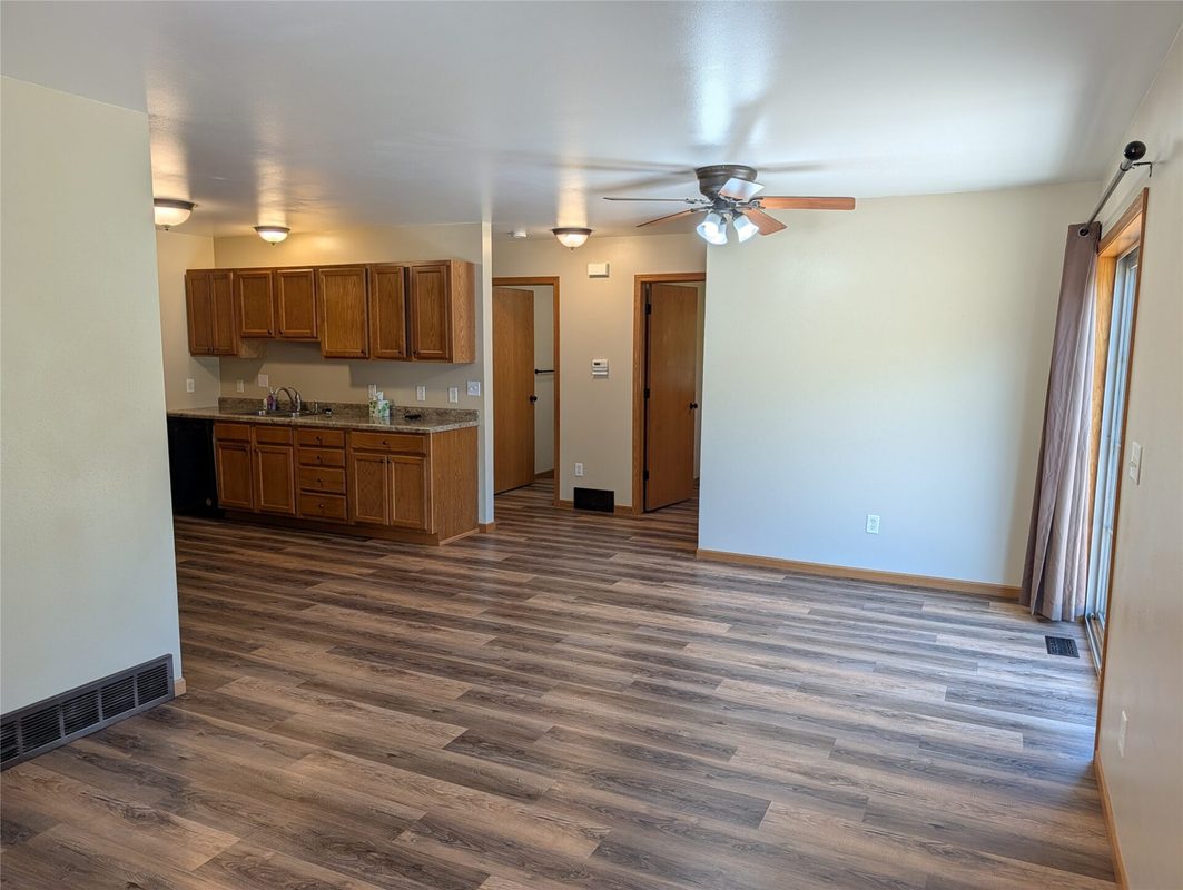 400-402 Main St, Cadott WI 54727 - ResidentialIncome house for sale - MLS #1604817 - image3
