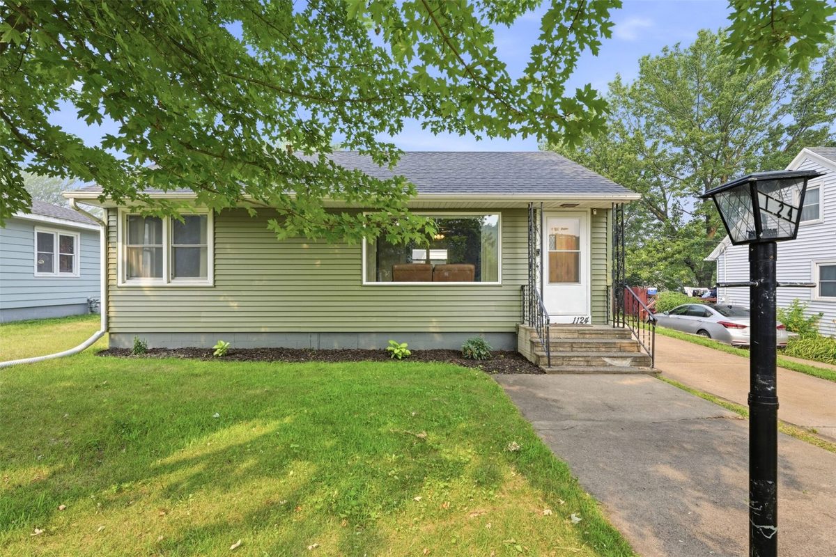 1124 Briggs Avenue, Eau Claire WI 54703 - Residential house for sale - MLS #1603344 - image3