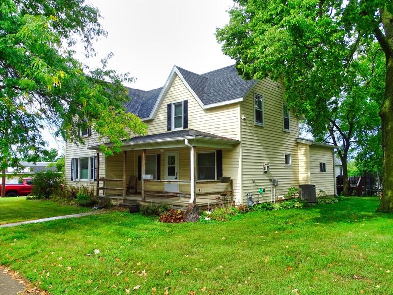 402 E Prospect Street