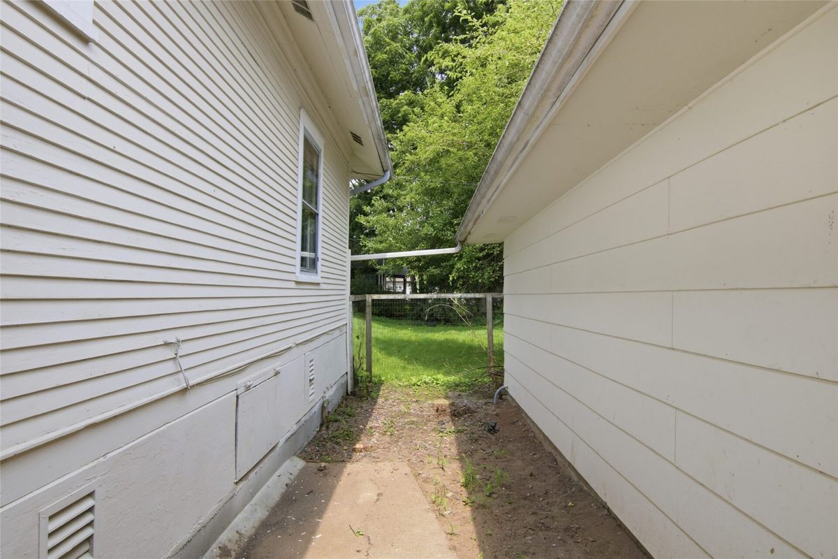 233 Ferry Street, Eau Claire WI 54703 - Residential house for sale - MLS #1603272 - image35